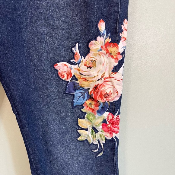 DG2 DIANE GILMAN Jeans 14 Rose Patch Denim Stretch Ankle Stretch Washed Blue - Picture 4 of 7